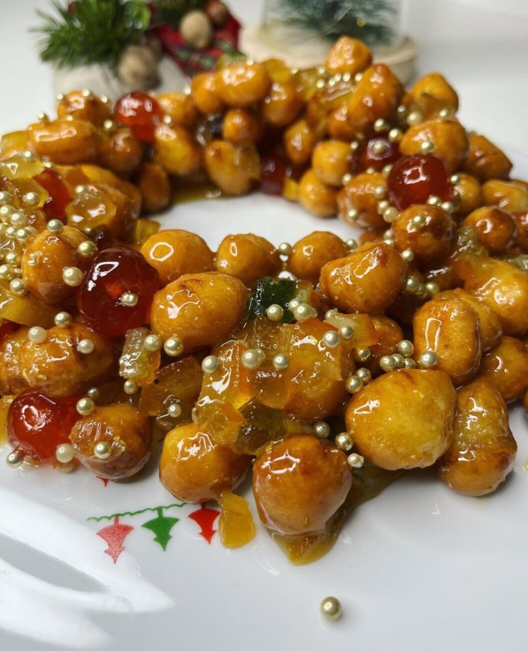 Struffoli à la napolitaine