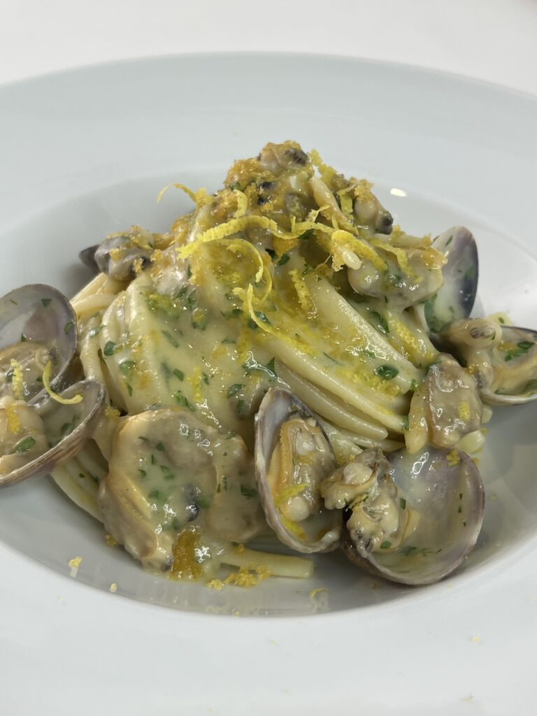 spaghetti-aux-palourdes-poutargue-zestes-de-citron