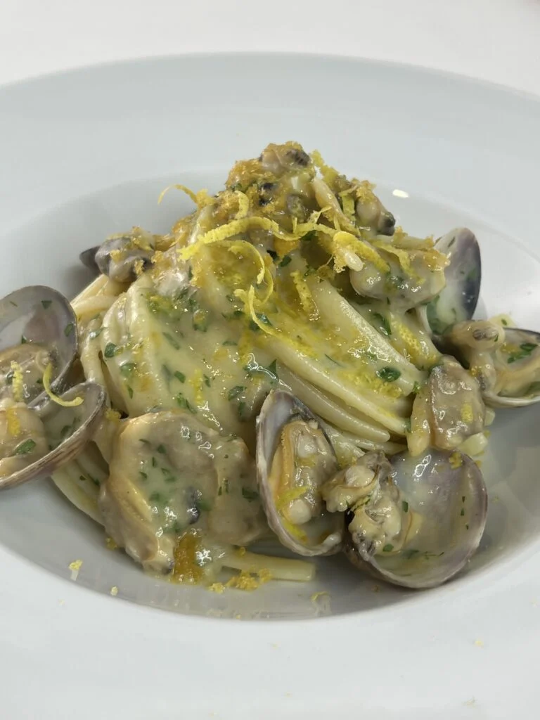 spaghetti-aux-palourdes-poutargue-zestes-de-citron
