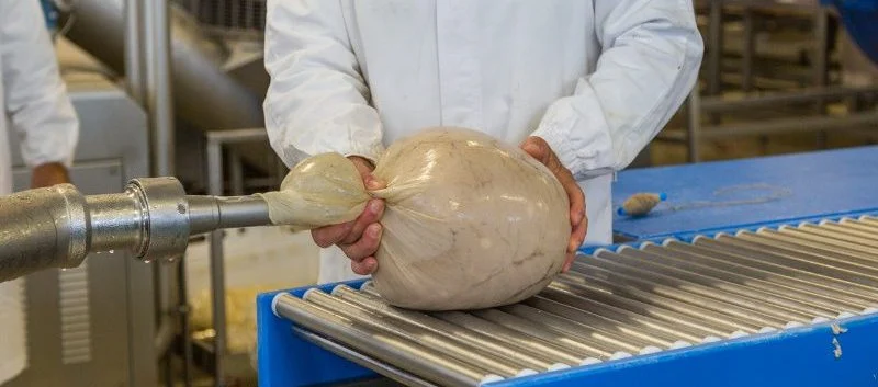 embossage-mortadella-bologna