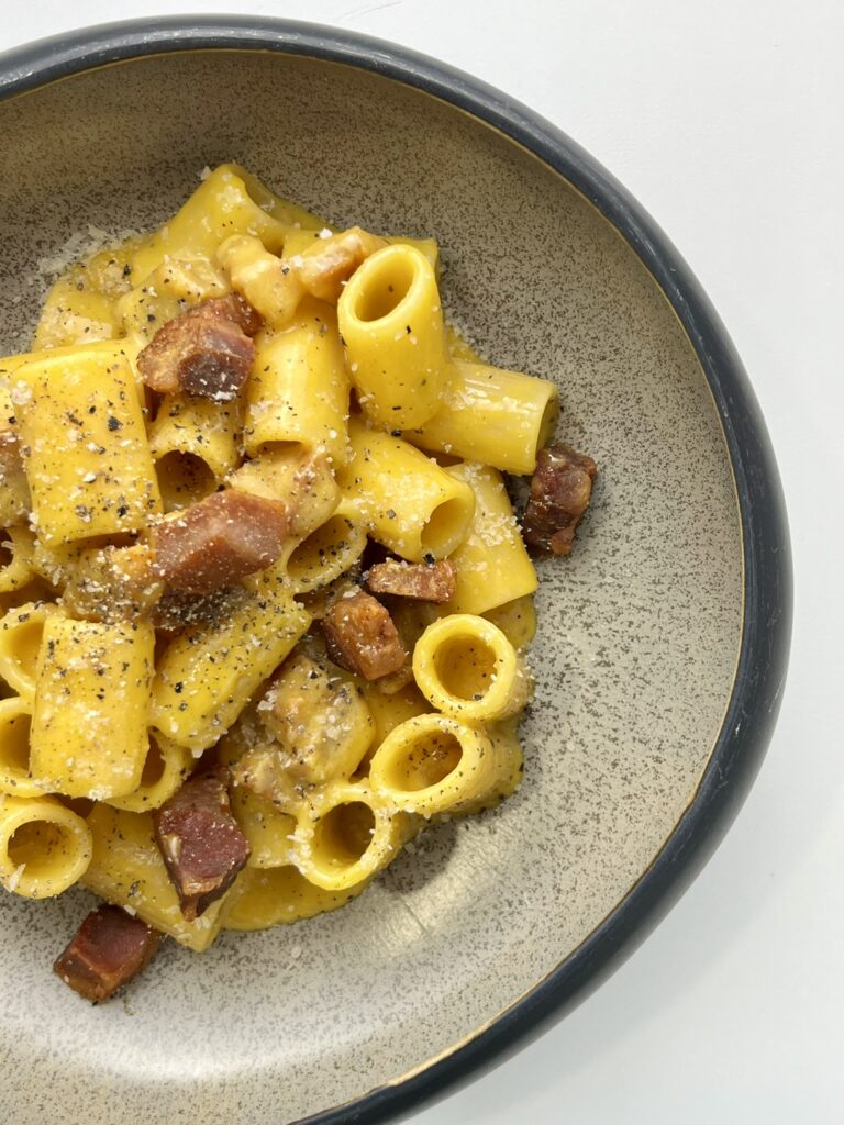 mezzi-rigatoni-carbonara