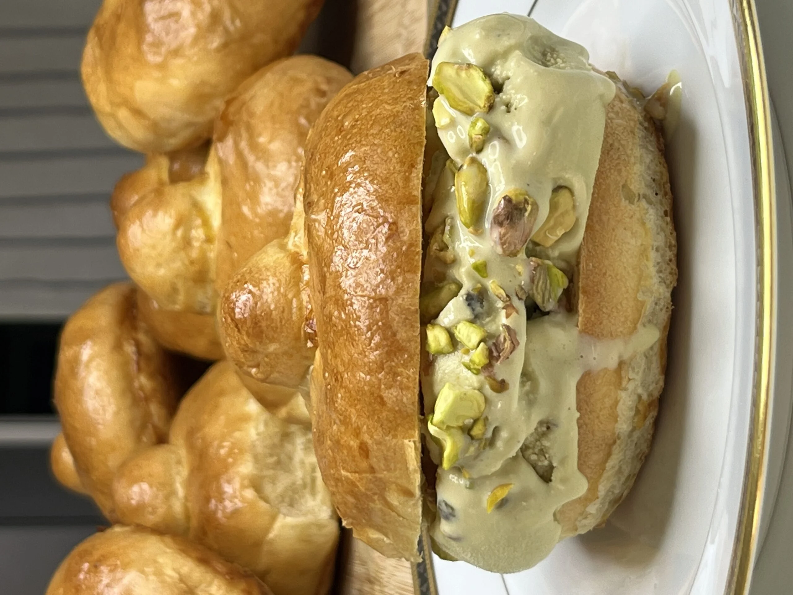 brioche-col-tuppo-glace-pistache