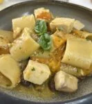Mezzi rigatoni à la carbonara