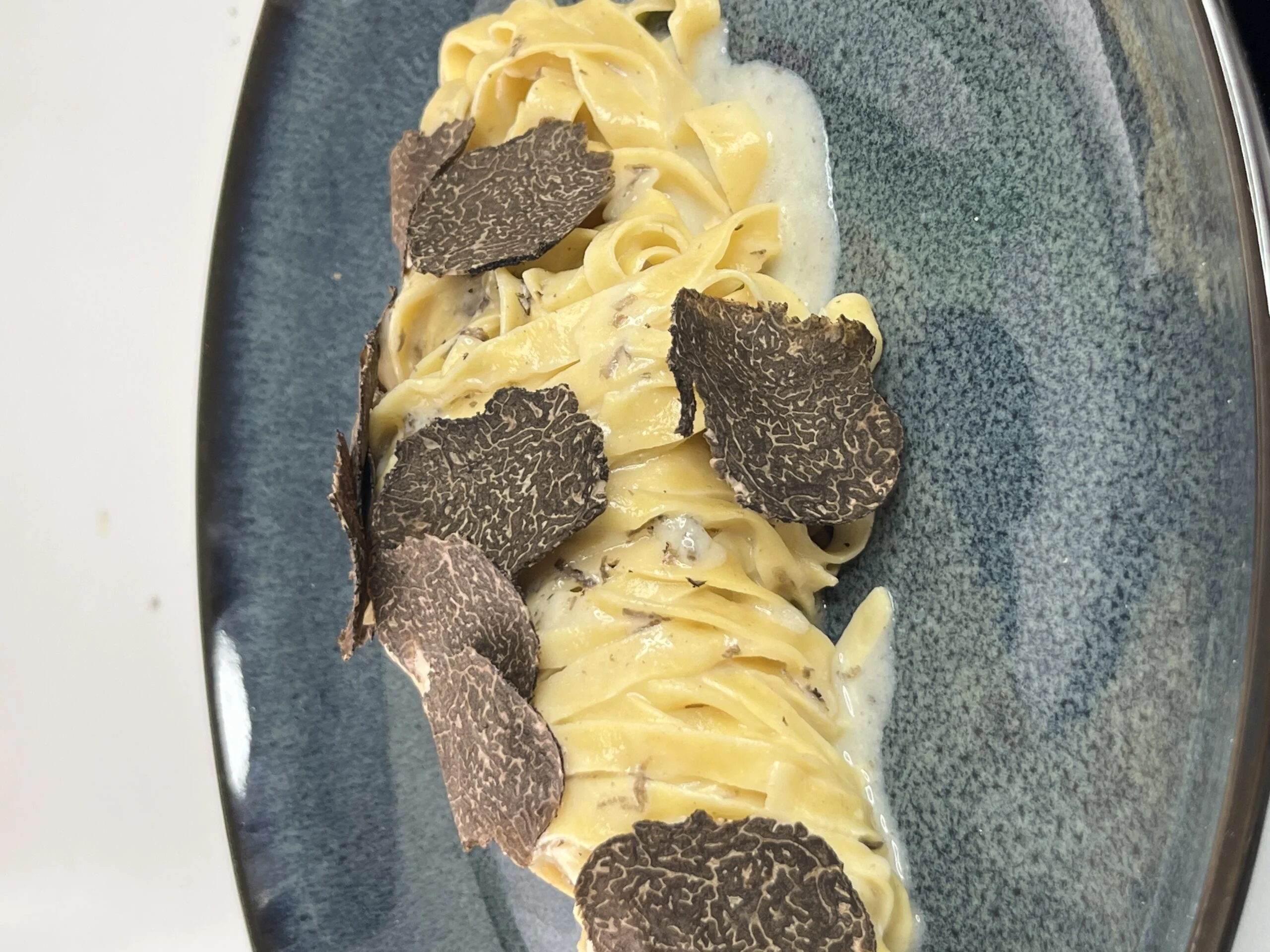 tagliolini-a-la-truffe-noire