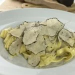 Tartare œuf poché et truffe d’été