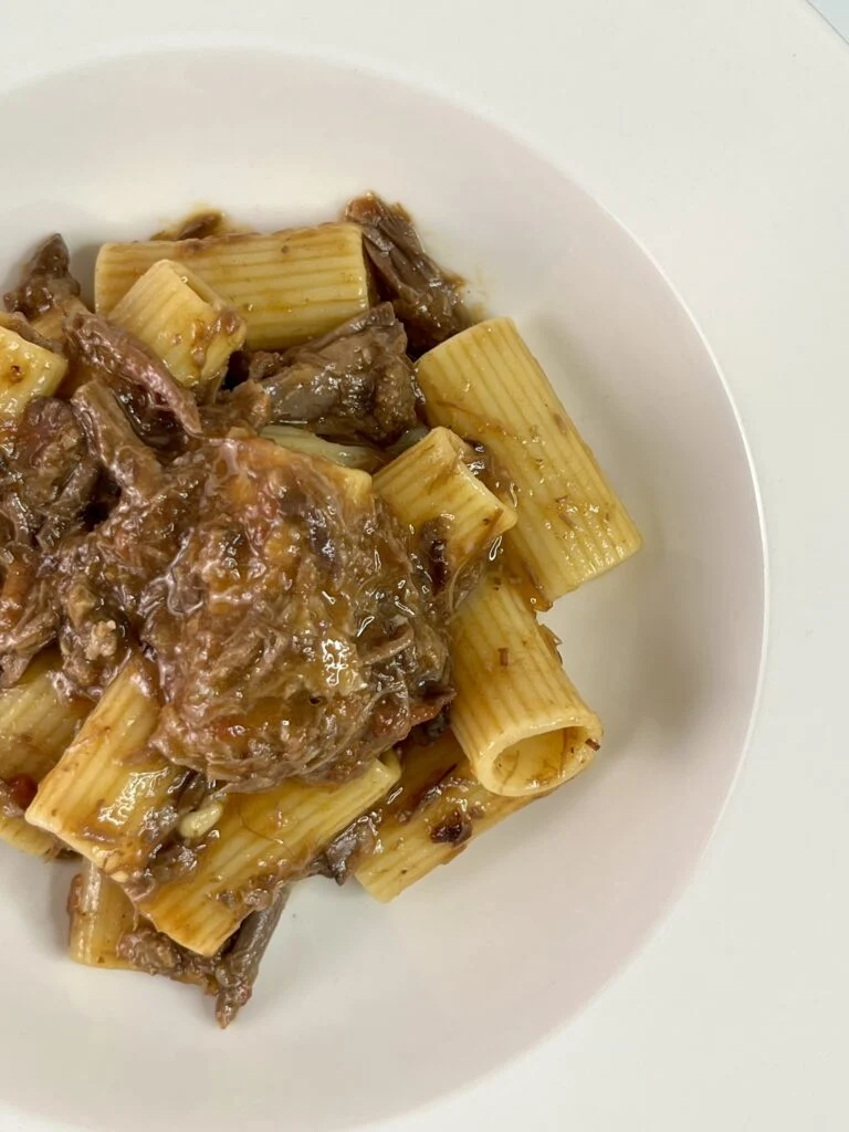 rigatoni-au-ragout-de-queue-de-boeuf